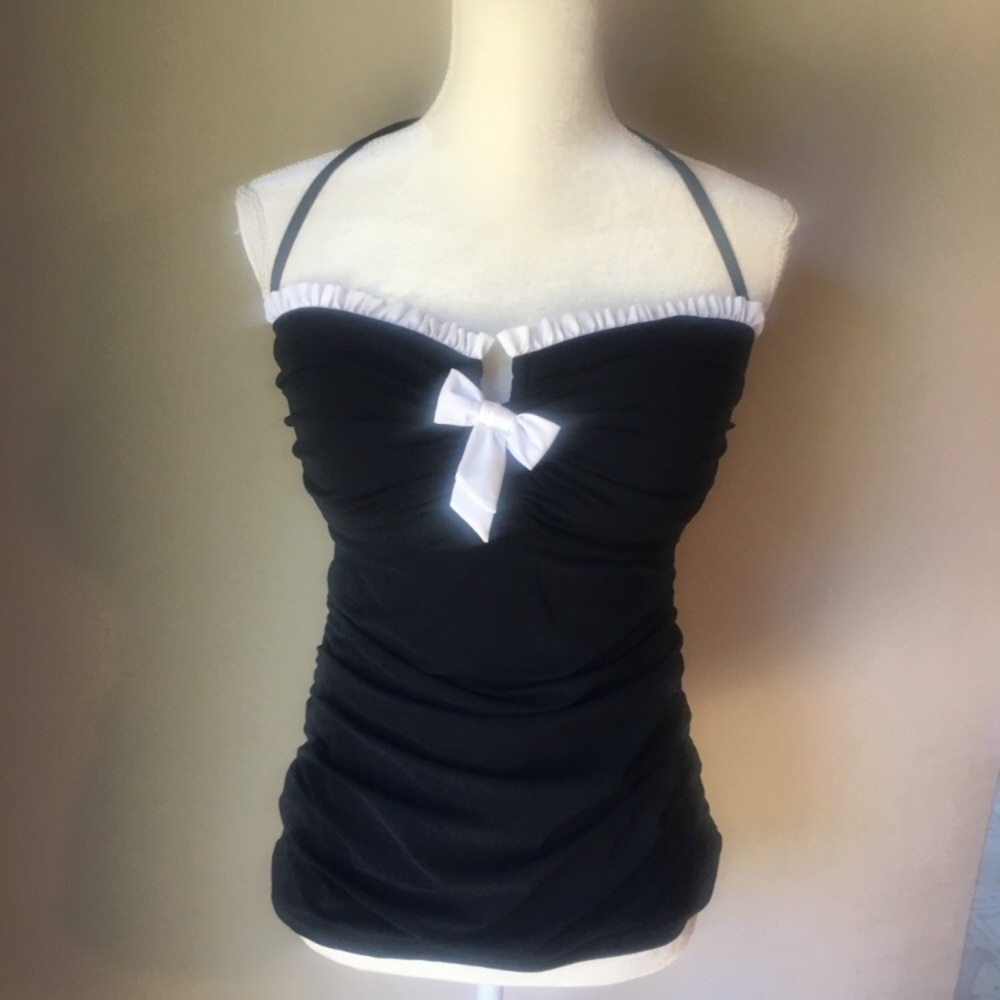 Profile by Gottex tankini top. True pinup style.